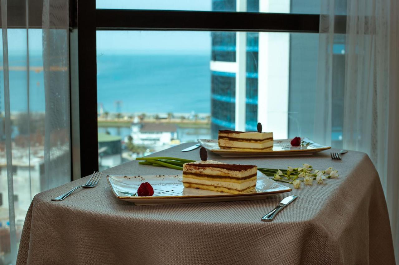 New Wave Hotel Batumi Exteriör bild